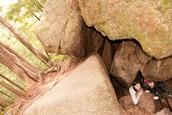 Wolf Den, Franconia Notch SP, NH
